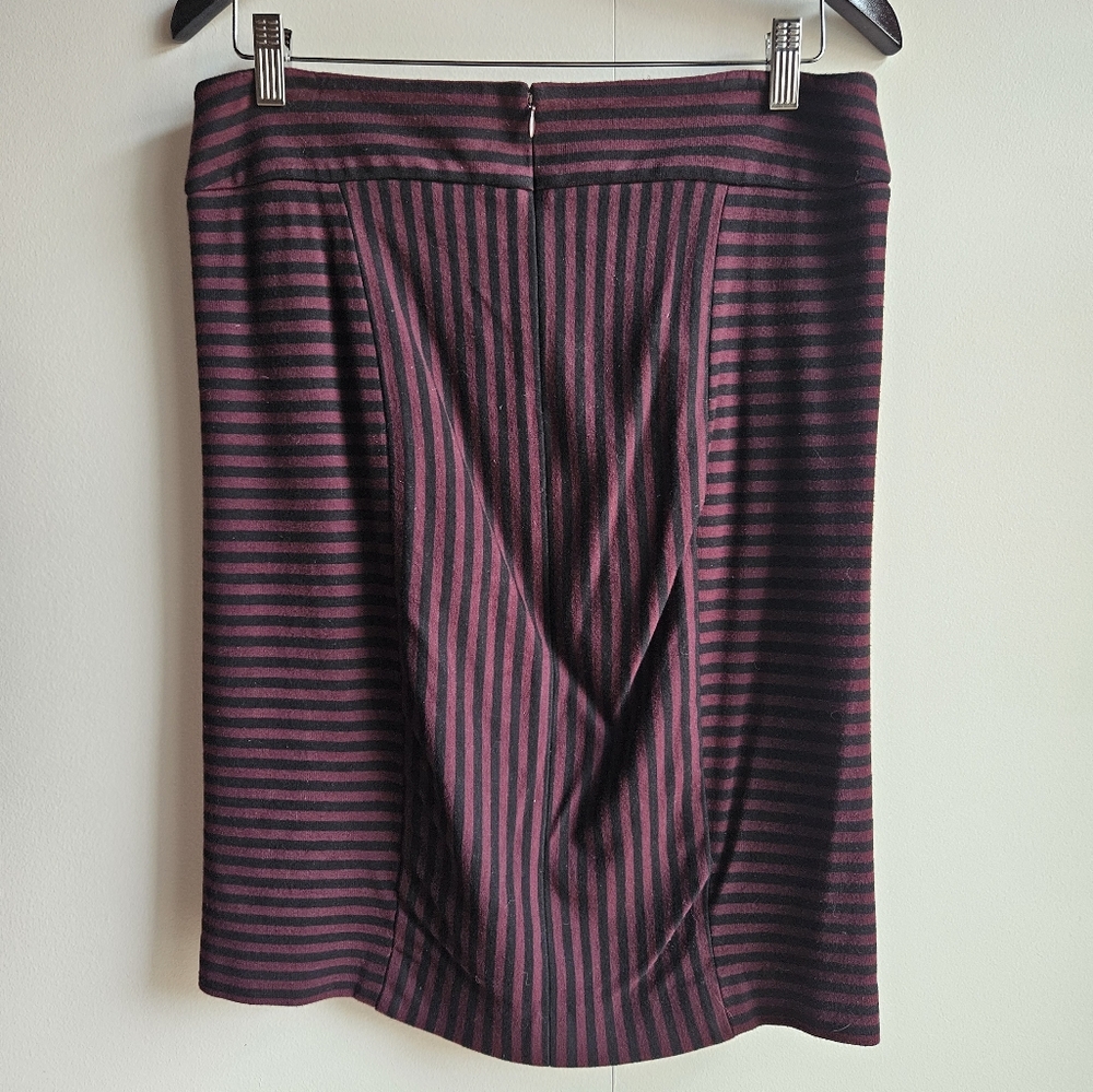 Loft Striped Pencil Skirt in Women's 8 - Picture 9 of 15
